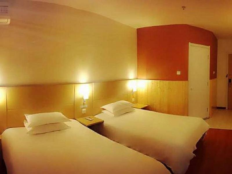 Hotel Ibis Nantong Qingnian Esterno foto