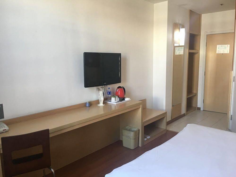 Hotel Ibis Nantong Qingnian Esterno foto
