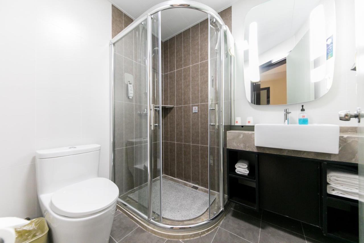Hotel Ibis Nantong Qingnian Esterno foto